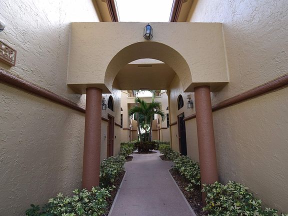 3rd image of 5163 Europa Dr APT C