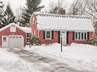 40 Walnut Rd, Chelmsford, MA 01824