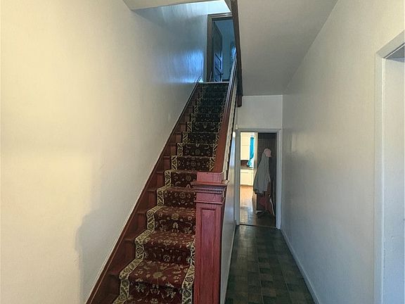 4th image of 2647 Brighton Rd