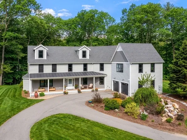42 North St, Norfolk, MA 02056