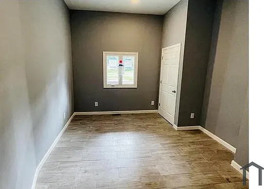 2 bed, 1300 sqft, $1,500 — Photo 4