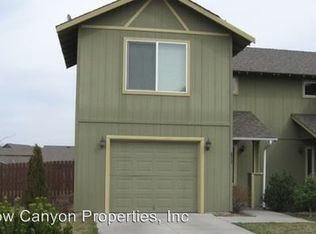 863 SE Kierra Pl, Madras, OR 97741