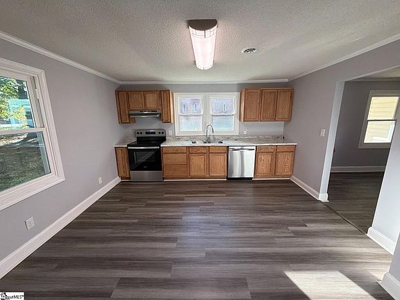 3rd image of 215 W Roosevelt Dr