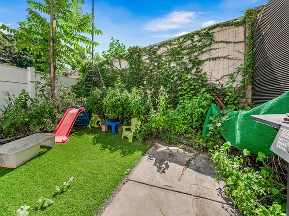 30-77 42nd Street image 7 of 27