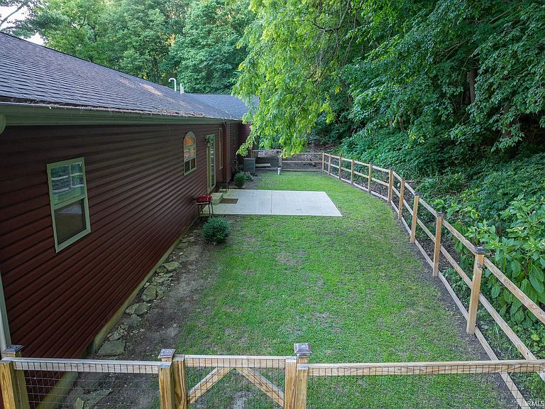 Listing photo 5