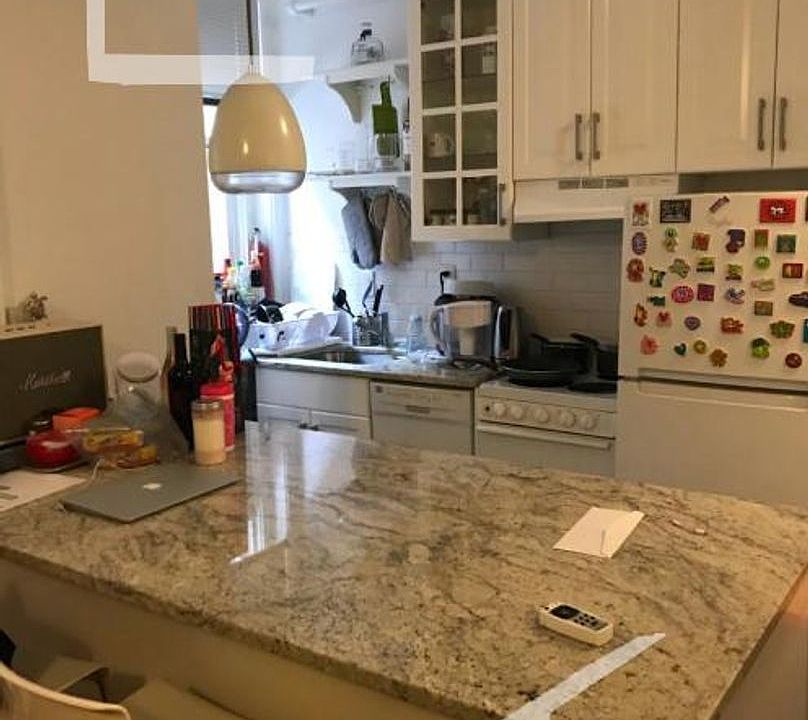 1st image of 465 Park Dr #39