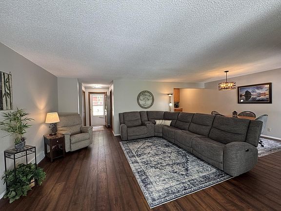 4th image of 1518 Falcon Dr