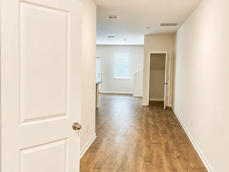 102 Benelli Dr — Photo 13