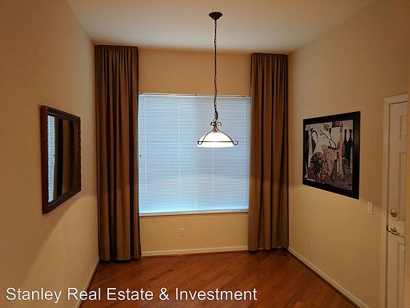 3rd image of 9522 Hollow Creek Way