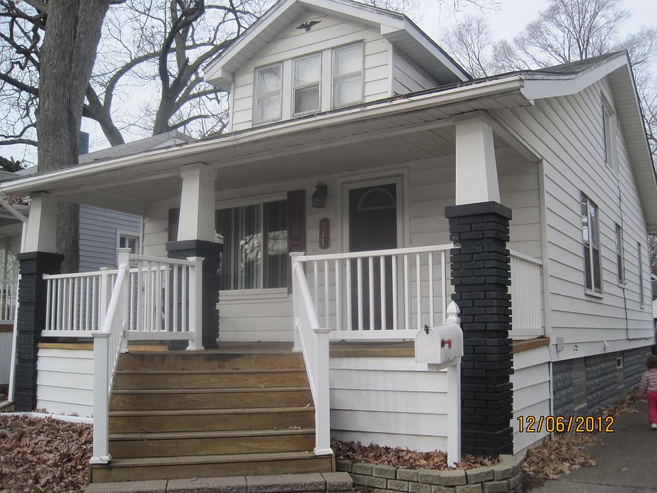 1st image of 611 E Drayton St