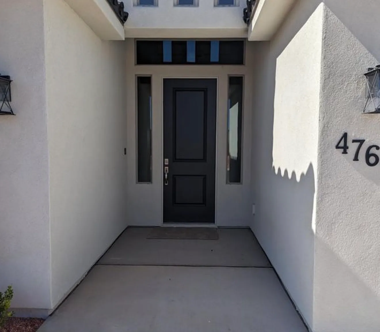 4 bed, 1877 sqft, $2,700 — Photo 2