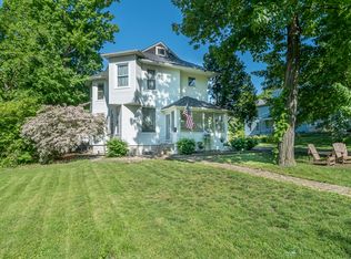 606 Vine St, Morris, IL 60450