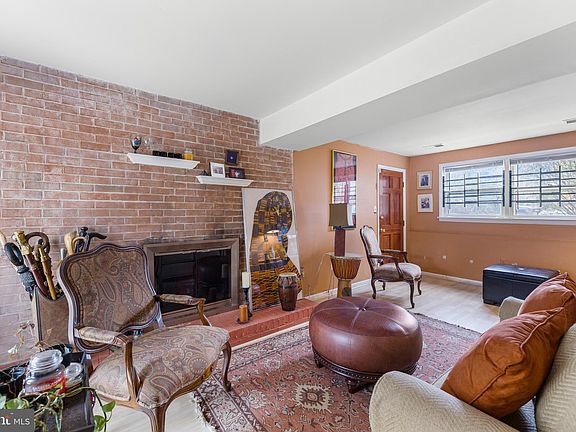 5th image of 9522 Blanchard Dr