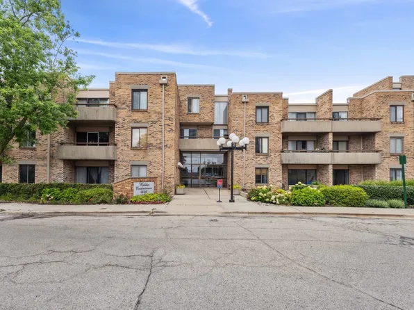 1926 Prairie Sq APT 329B, Schaumburg, IL 60173