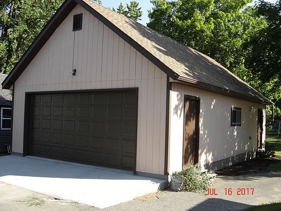 garage built 2012 with attic