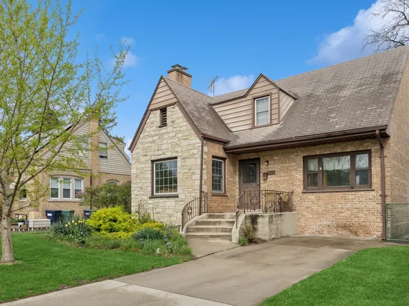 9317 S Spaulding Ave, Evergreen Park, IL 60805