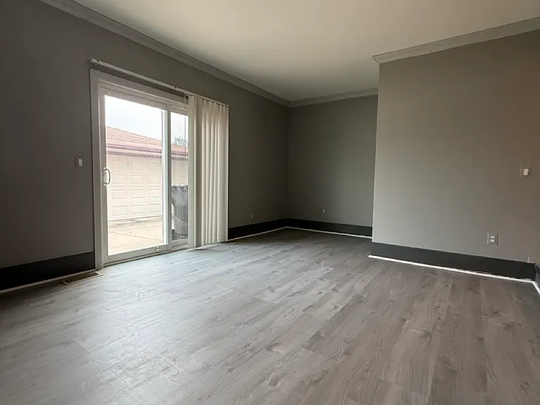 20380 Garden Ct — Photo 16