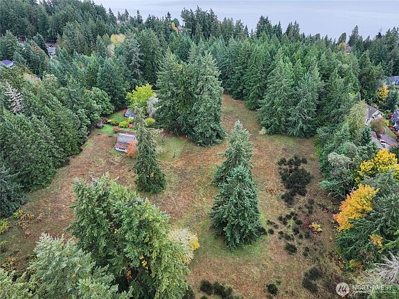 4th image of 6371 Illahee Road NE
