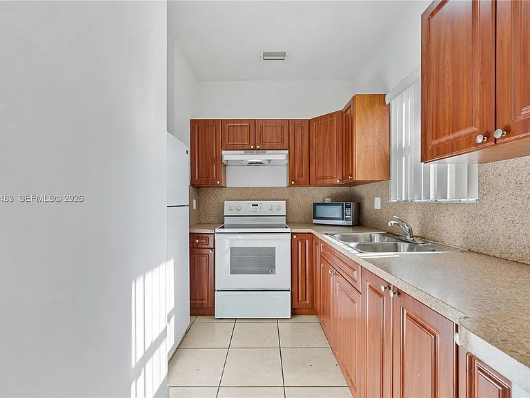 10357 SW 178th St #10357 — Photo 14