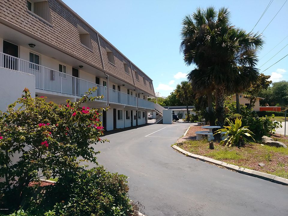 1st image of 60 Vining Ct #140
