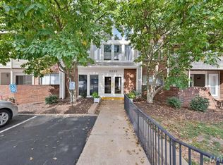 1033 Wilton Royal Dr APT 204, Saint Louis, MO