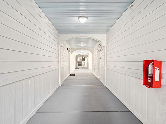 5th image of 1515 Basildon Rd