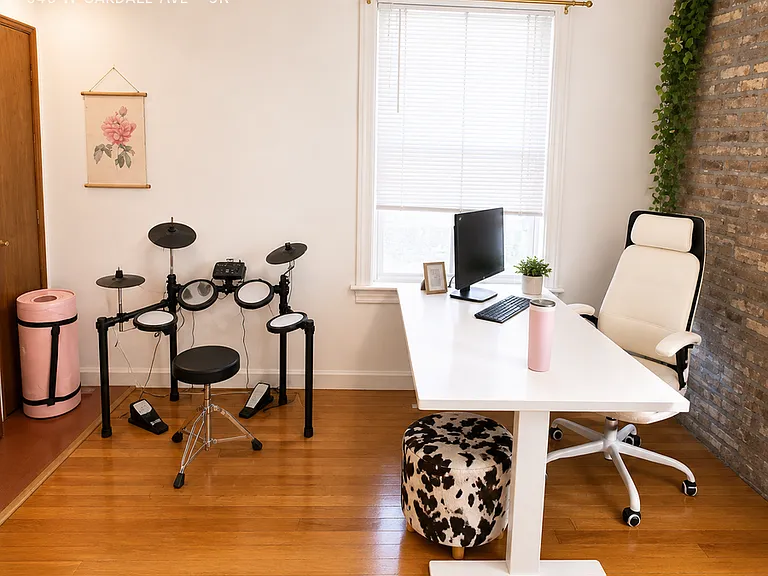 646 W Oakdale Ave #3R — Photo 7