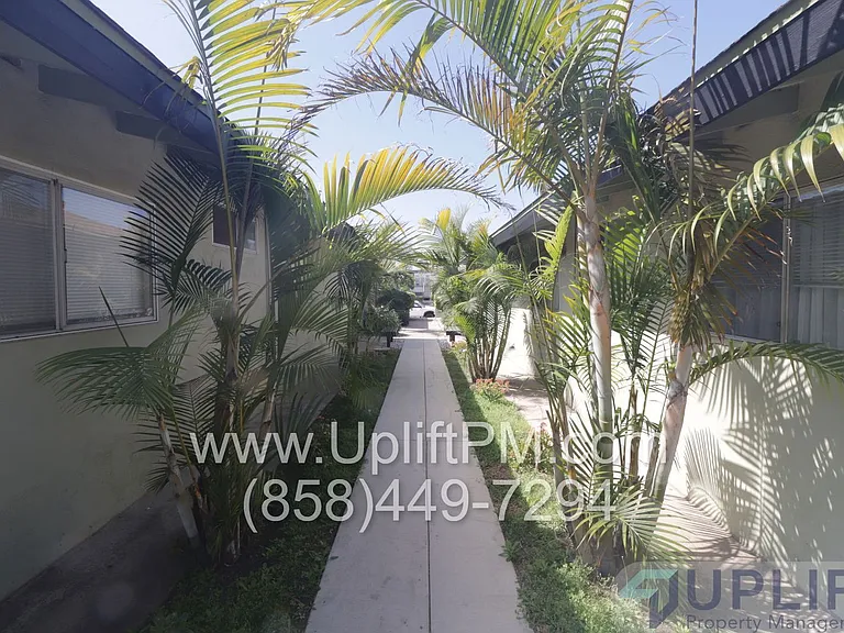 3434 Monroe St #4 — Photo 4