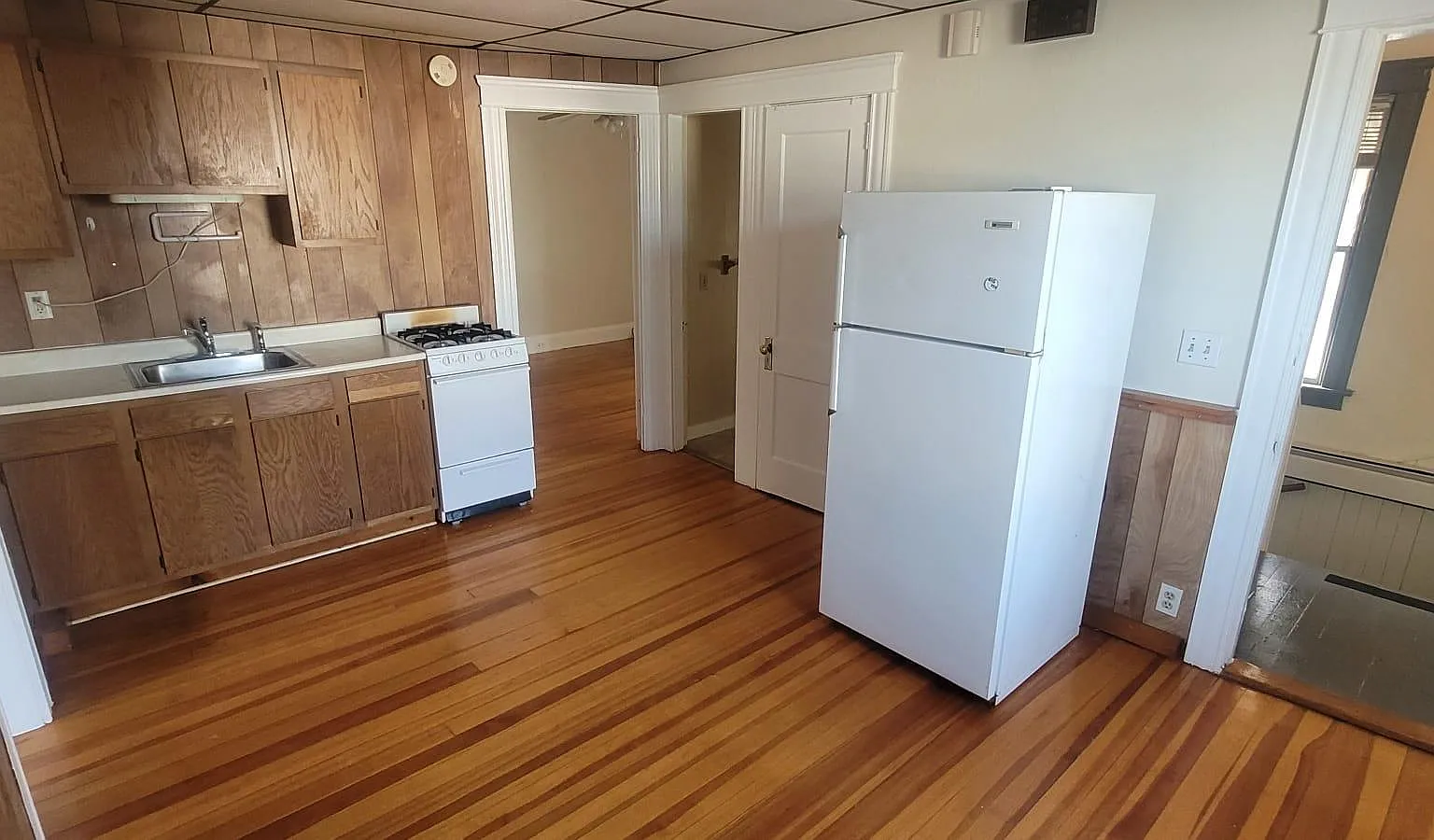 90 Lee Street — Photo 3