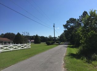 6004 Perry St, Moss Point, MS 39562