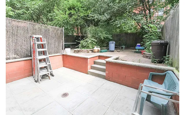 Rented by Douglas Elliman | media 15