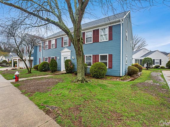 3rd image of 435 Newport Way #A
