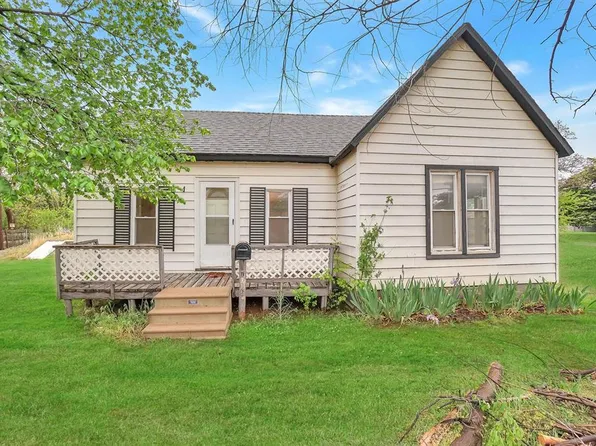 719 N Walker Ave, Elk City, OK 73644