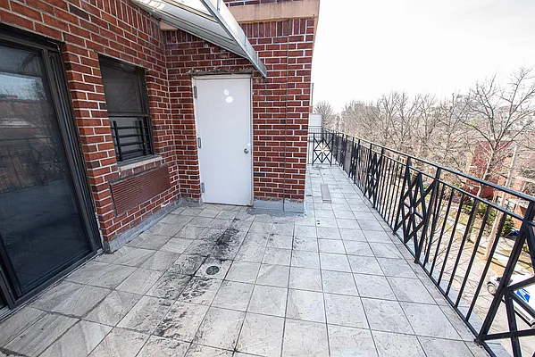 Sold by East Coast Realtors Inc. | media 39