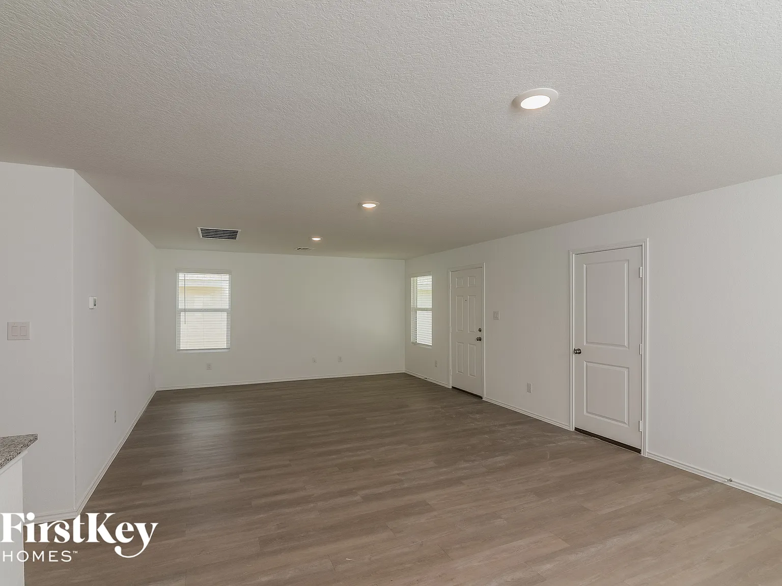 3 bed, 2.0 bath, 1440 sqft, $1,645 — Photo 4