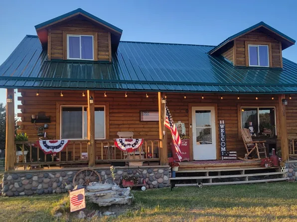 805 3rd St SW, Choteau, MT 59422