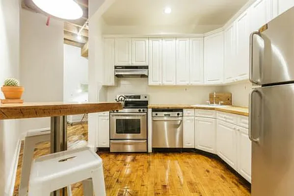 Rented by Dream Space Realty | media 5