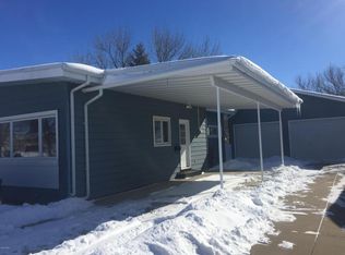 922 Avenue B NW, Great Falls, MT 59404