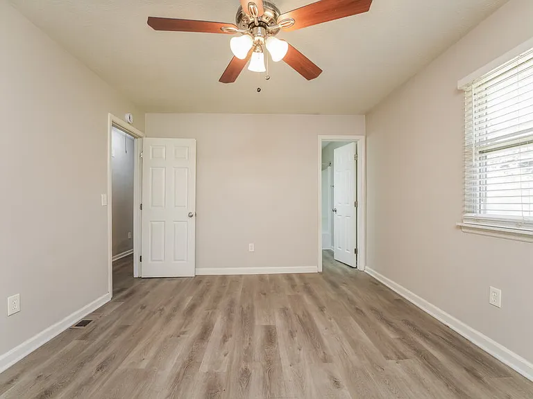 2194 Cherokee Valley Cir — Photo 12