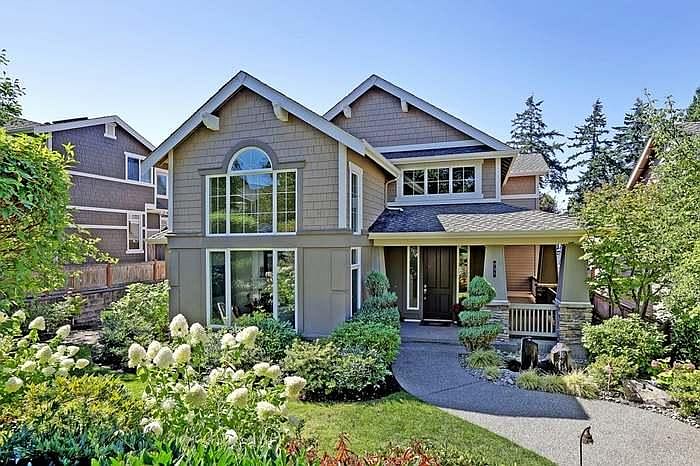 1st image of 731 16th Ave W