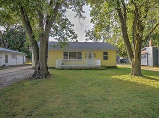 417 S Washington St, Cerro Gordo, IL 61818