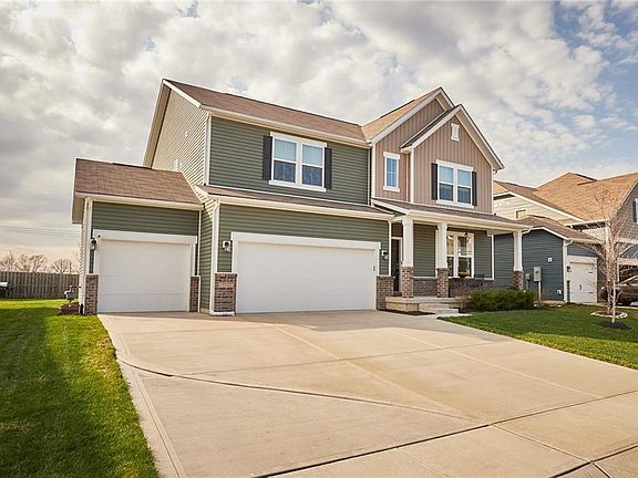 3rd image of 7722 Eagle Point Cir