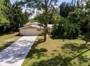 7497 Coon Rd, North Fort Myers, FL 33917