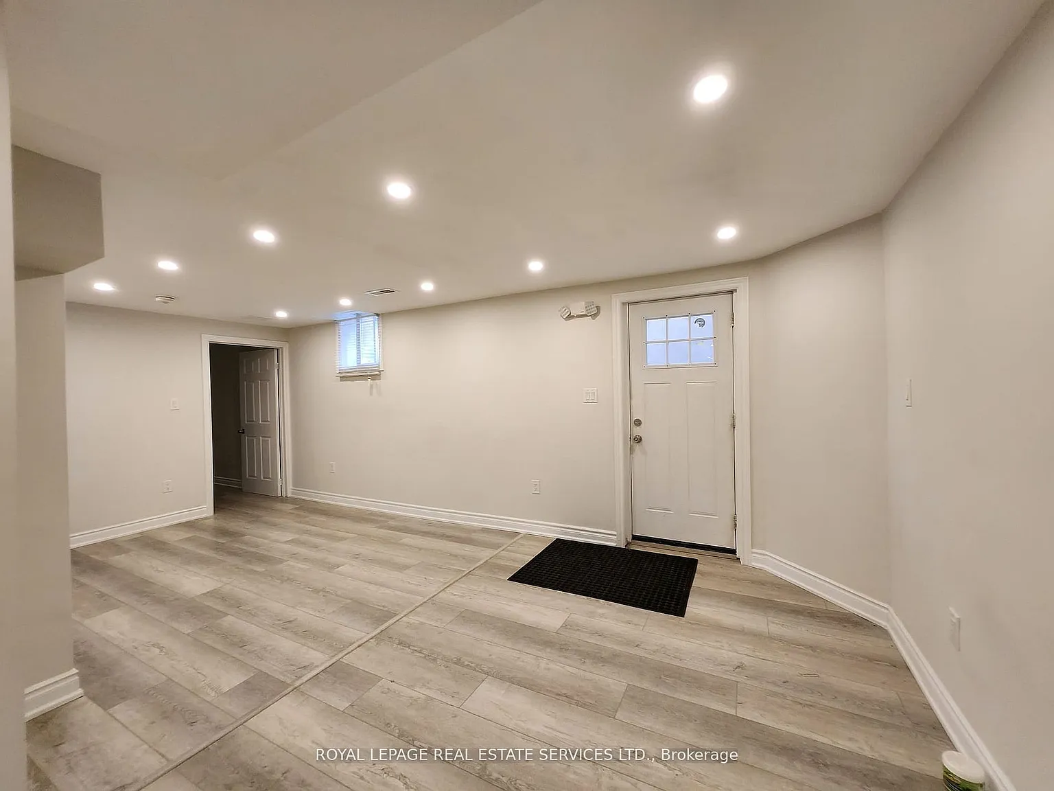 2 bed, $2,249 — Photo 2
