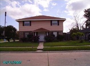 352 River Oaks Dr, Destrehan, LA 70047
