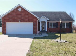 4507 Greenleaf Dr, Alton, IL 62002