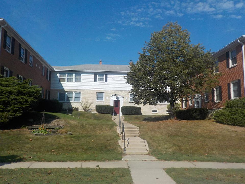 1st image of 1332 E Randolph Ct