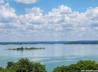 574 Cindy Dr, Canyon Lake, TX 78133