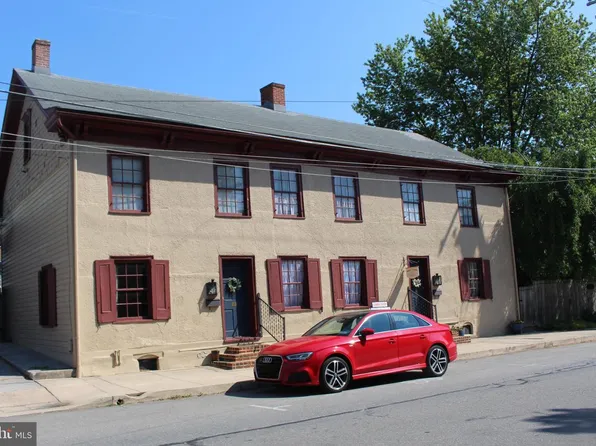 110 E Market St #114, Marietta, PA 17547