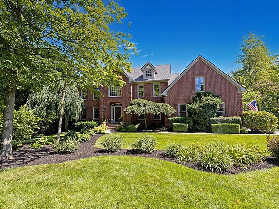 2nd image of 3370 Foxcroft Dr